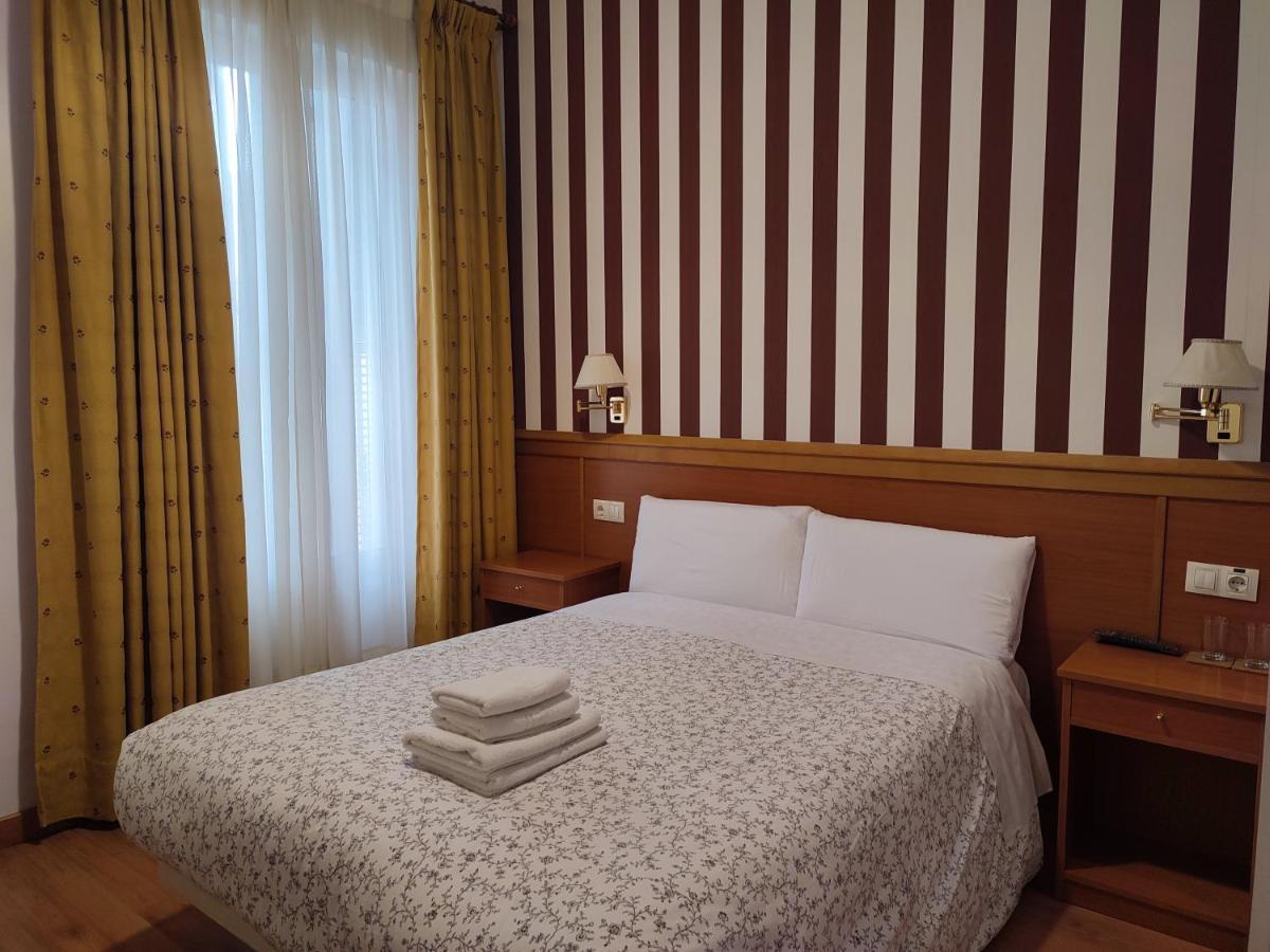Hostal Salome Мадрид Екстер'єр фото